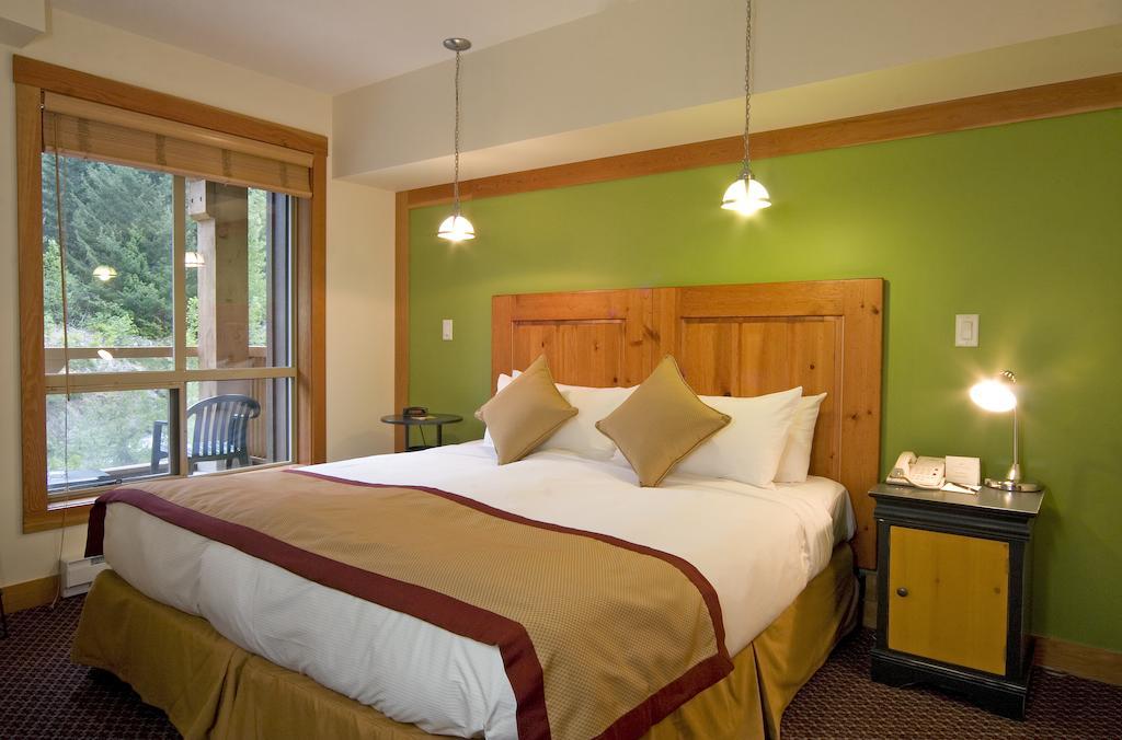 Hotel Lodging Ovations Whistler Esterno foto
