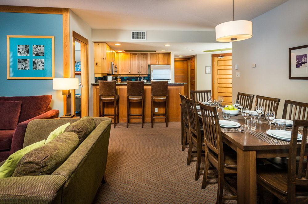 Hotel Lodging Ovations Whistler Esterno foto