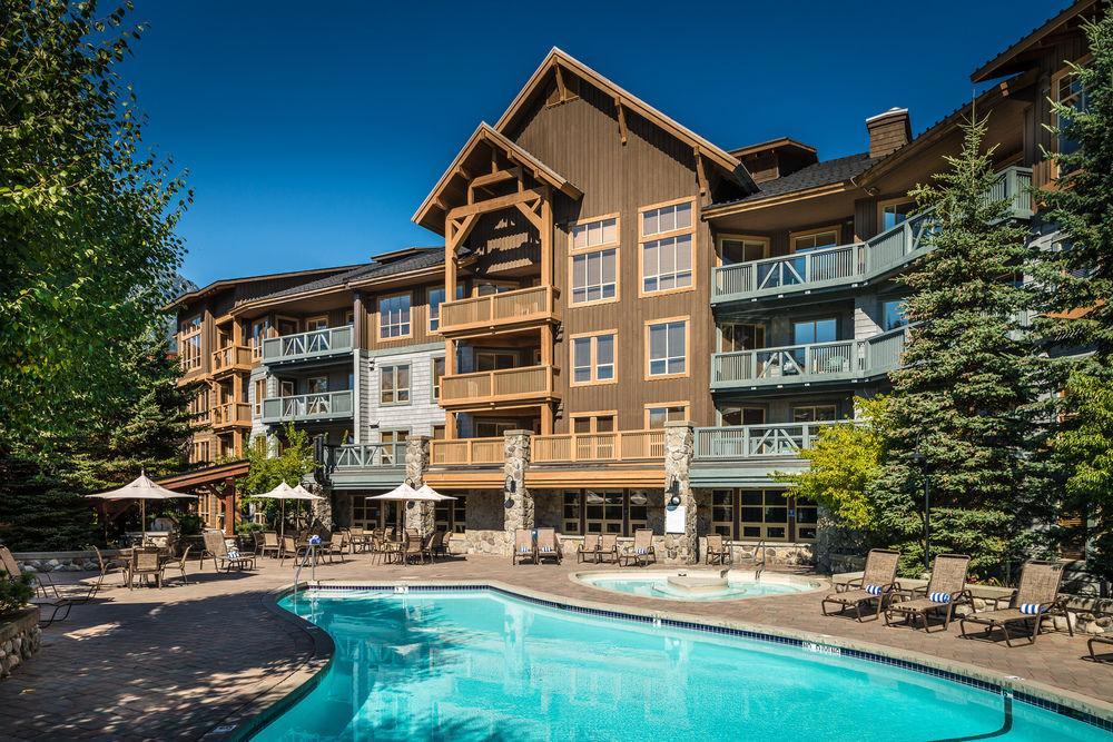 Hotel Lodging Ovations Whistler Esterno foto