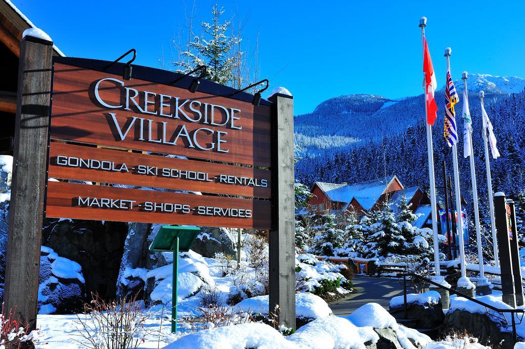 Hotel Lodging Ovations Whistler Esterno foto